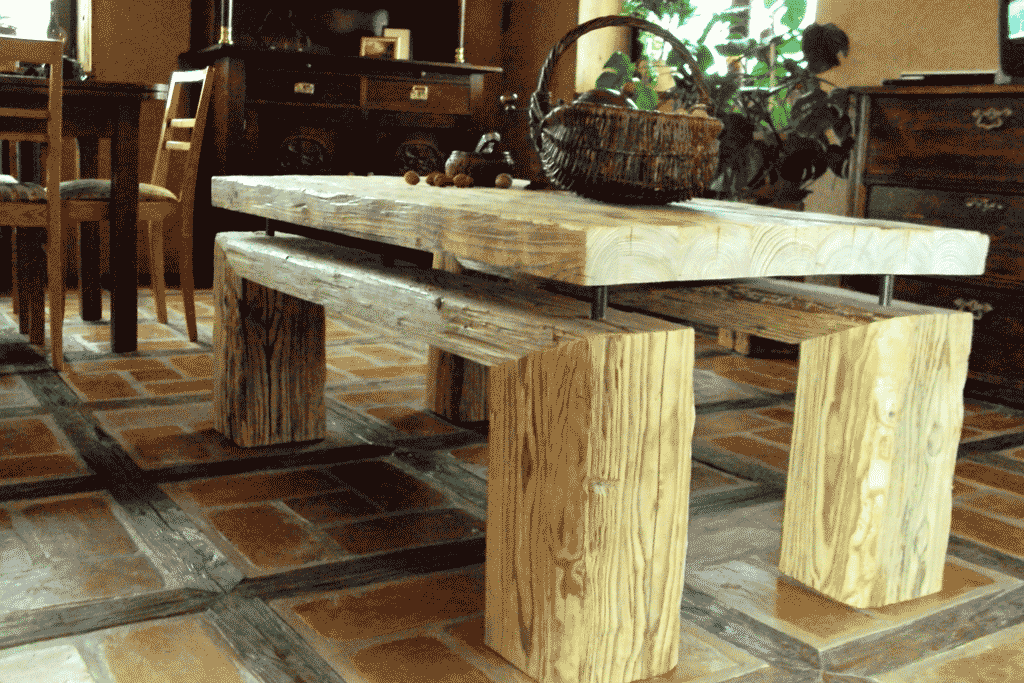 Altholzmöbel - Tisch